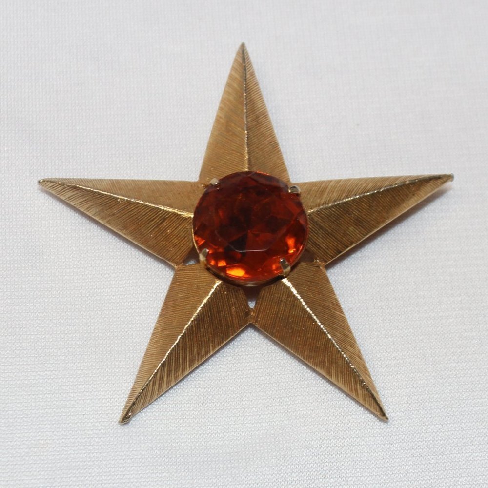Vingage 1950's -60's Gold Plated Star Brooch with Citrine Rhinestone Center
